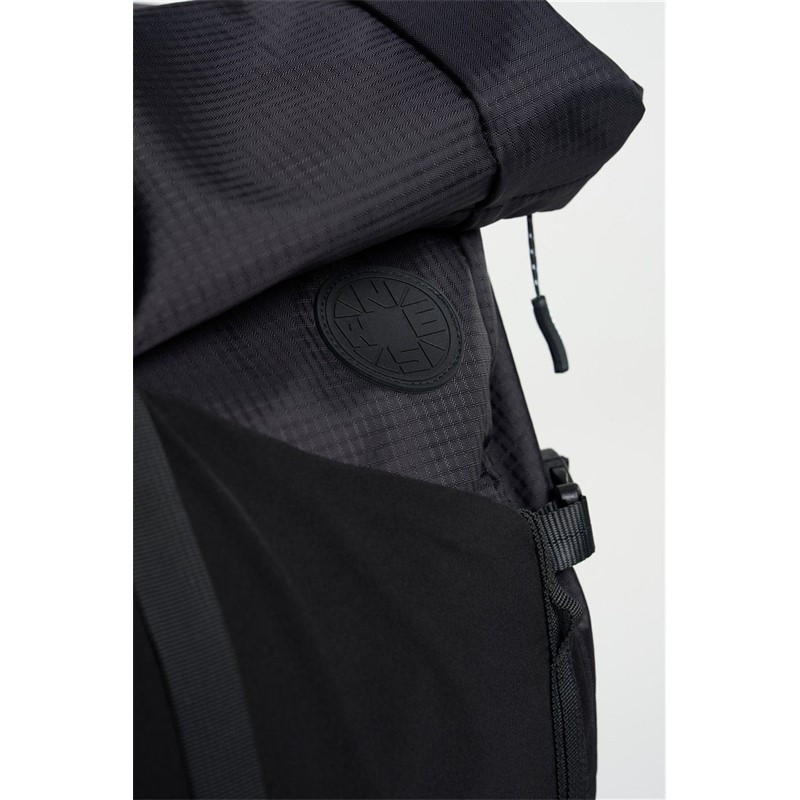 Uniseks nahrbtnik Tenson Camper Roll-Top Backpack 20/29 L